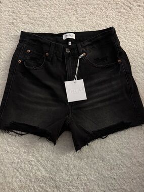 NWT Pistola Maeve Washed Black Super High Rise Cutoff Denim Shorts. Size 28